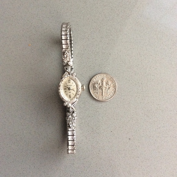 Bulova Ladies Watch - Picture 14 of 15